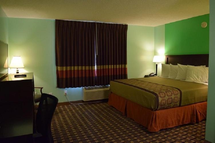 Mendota Snelling Motor Inn מראה חיצוני תמונה