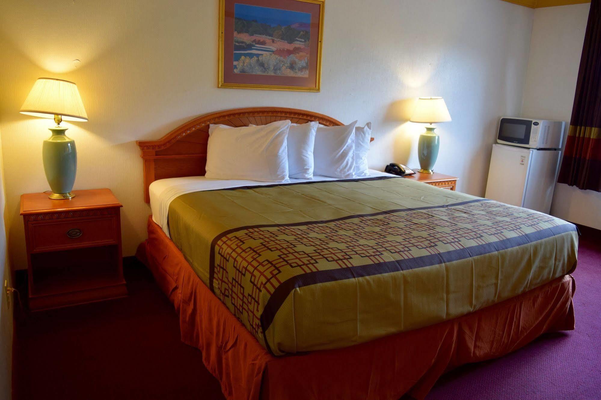 Mendota Snelling Motor Inn מראה חיצוני תמונה